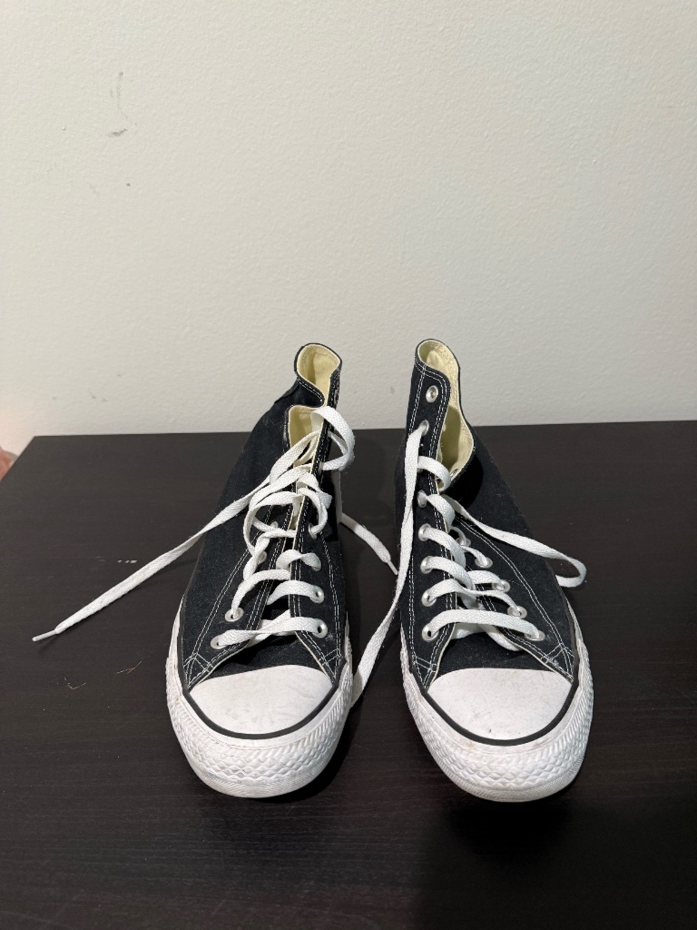 Men's Converse Chuck Taylor High Top - Size 11
